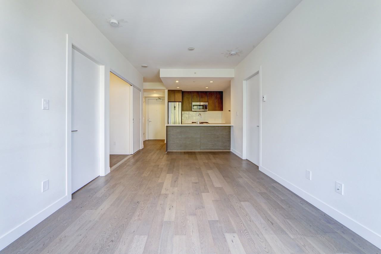 9060 University Crescent - Photo 4 of 21