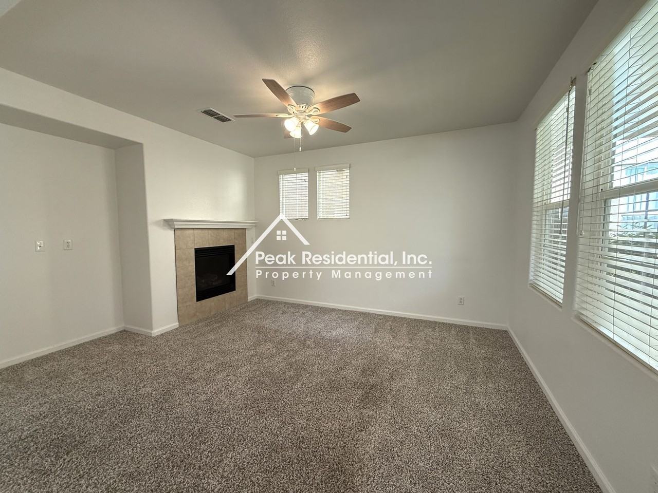 360 Wapello Cir - Photo 3 of 24