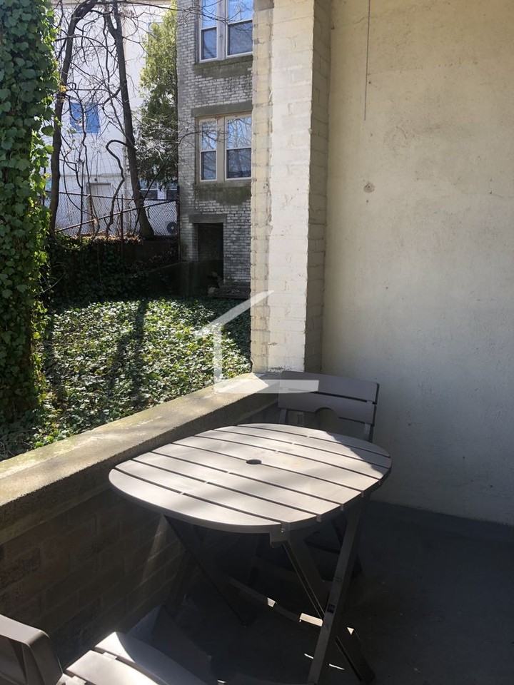 122 Brainerd Rd - Photo 3 of 4