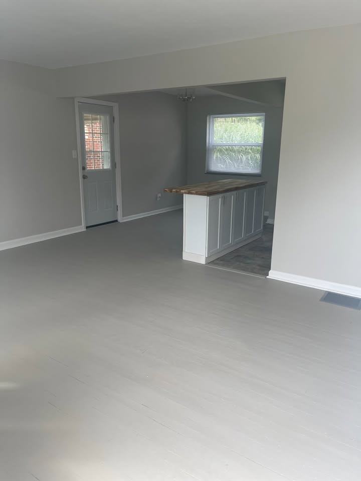 6952 Beechmont Ave #NA - Photo 2 of 18