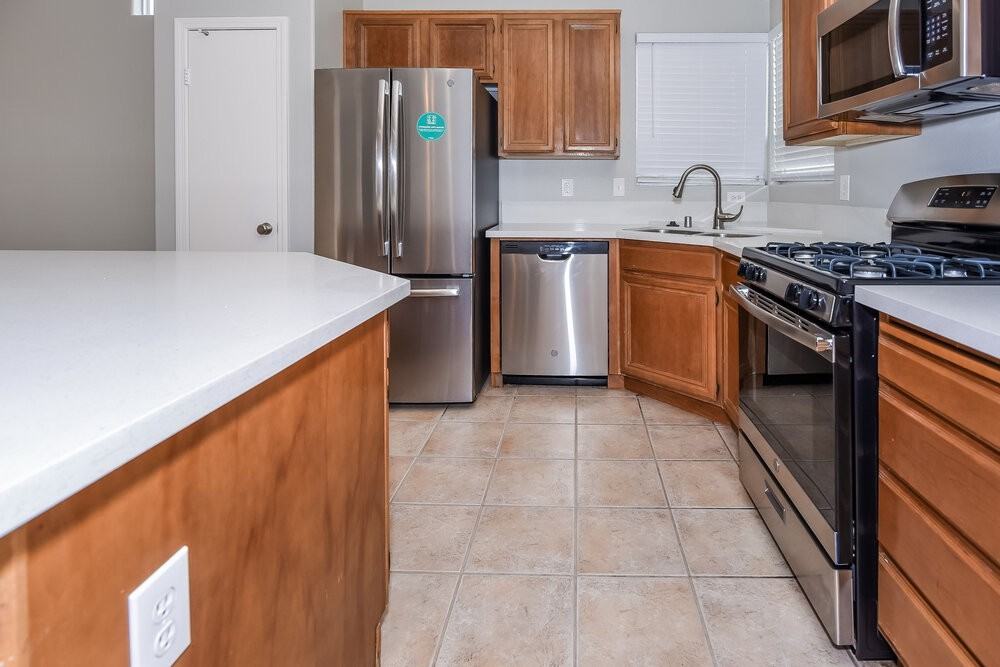 2407 Tropical Sands Ave - Photo 7 of 15