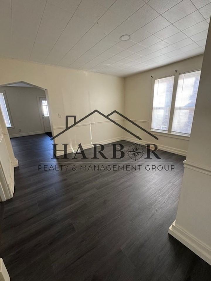 1111 4th St Nw - Photo 6 of 16