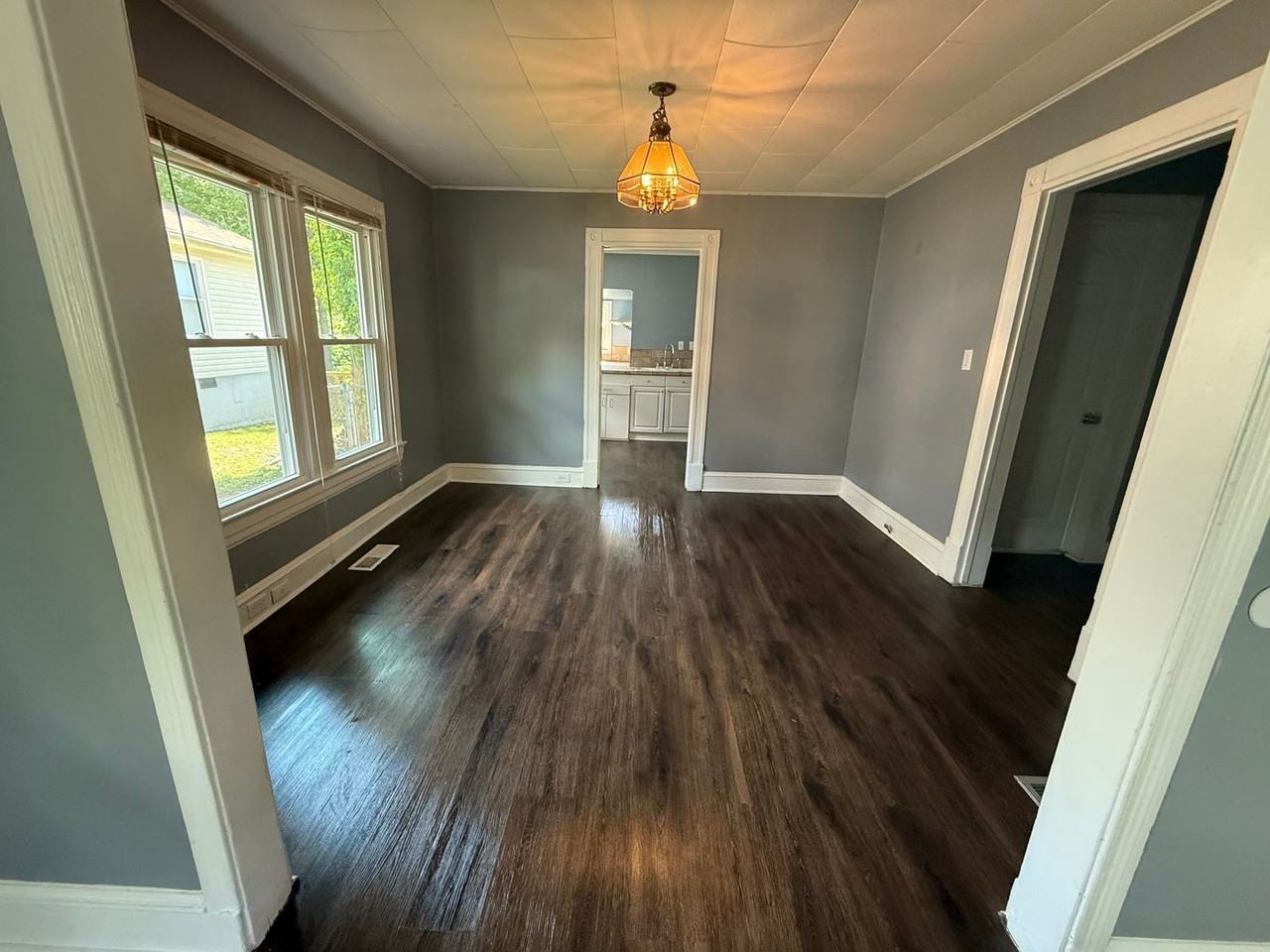 1421 N Hamilton St - Photo 6 of 13