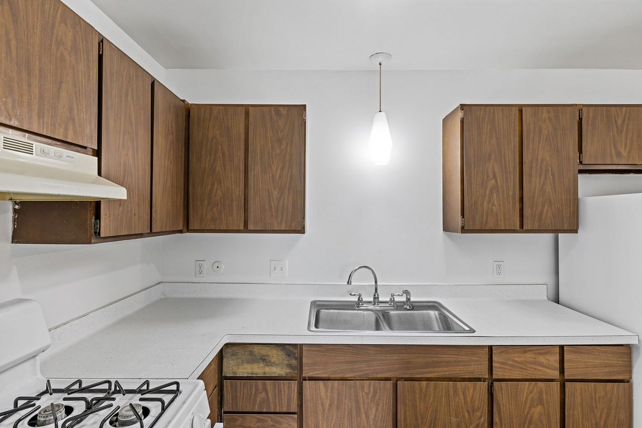 Riverside (Albion 64 LLC) - Photo 5 of 39