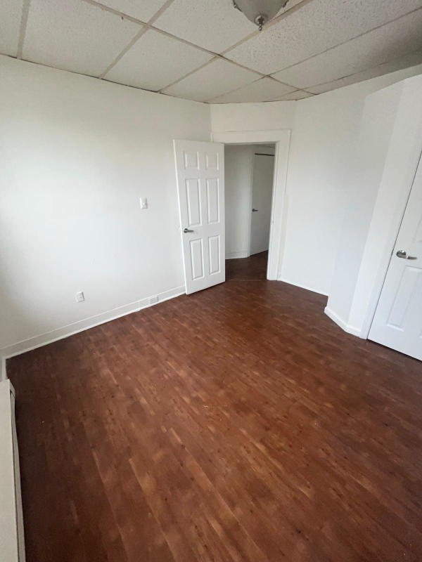 269 280 Verona Avenue #V4 - Photo 4 of 17