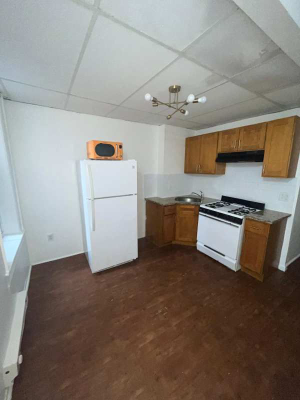 269 280 Verona Avenue #V4 - Photo 7 of 17