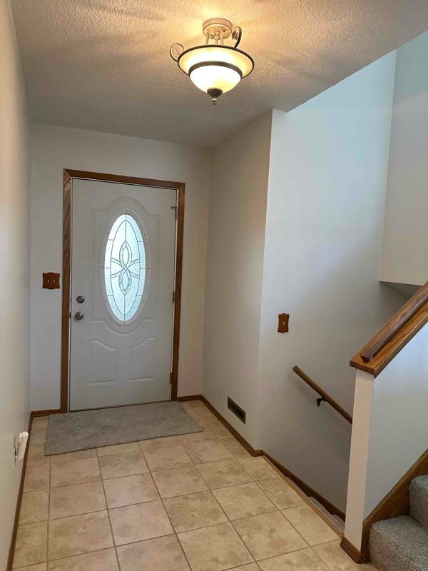 3438 Chalet View Ln Nw - Photo 3 of 18