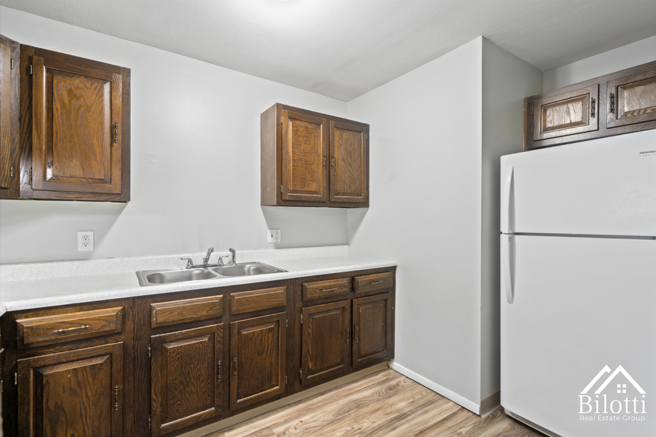 1250 South Broadway - Photo 2 of 50