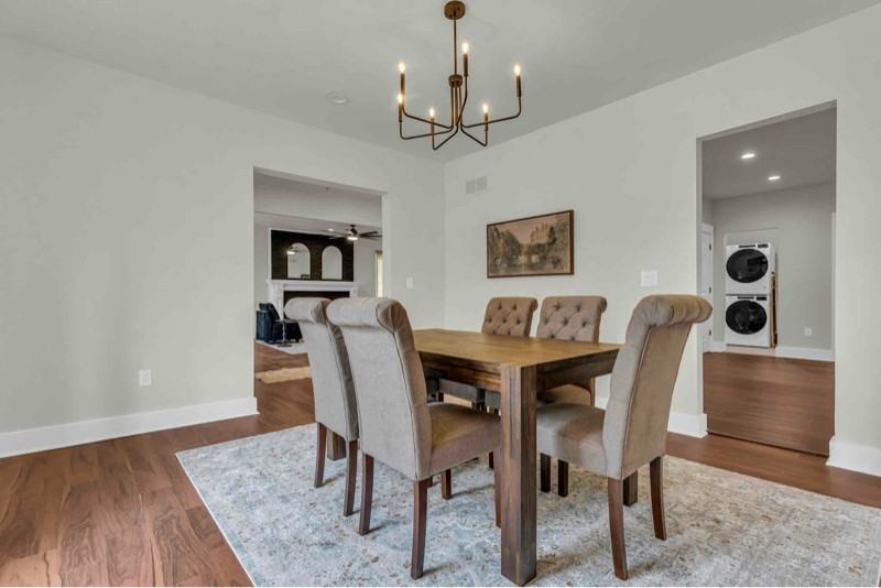 7370 La Salle Blvd - Photo 7 of 20