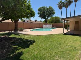 featured image of 1909 E La Jolla Dr