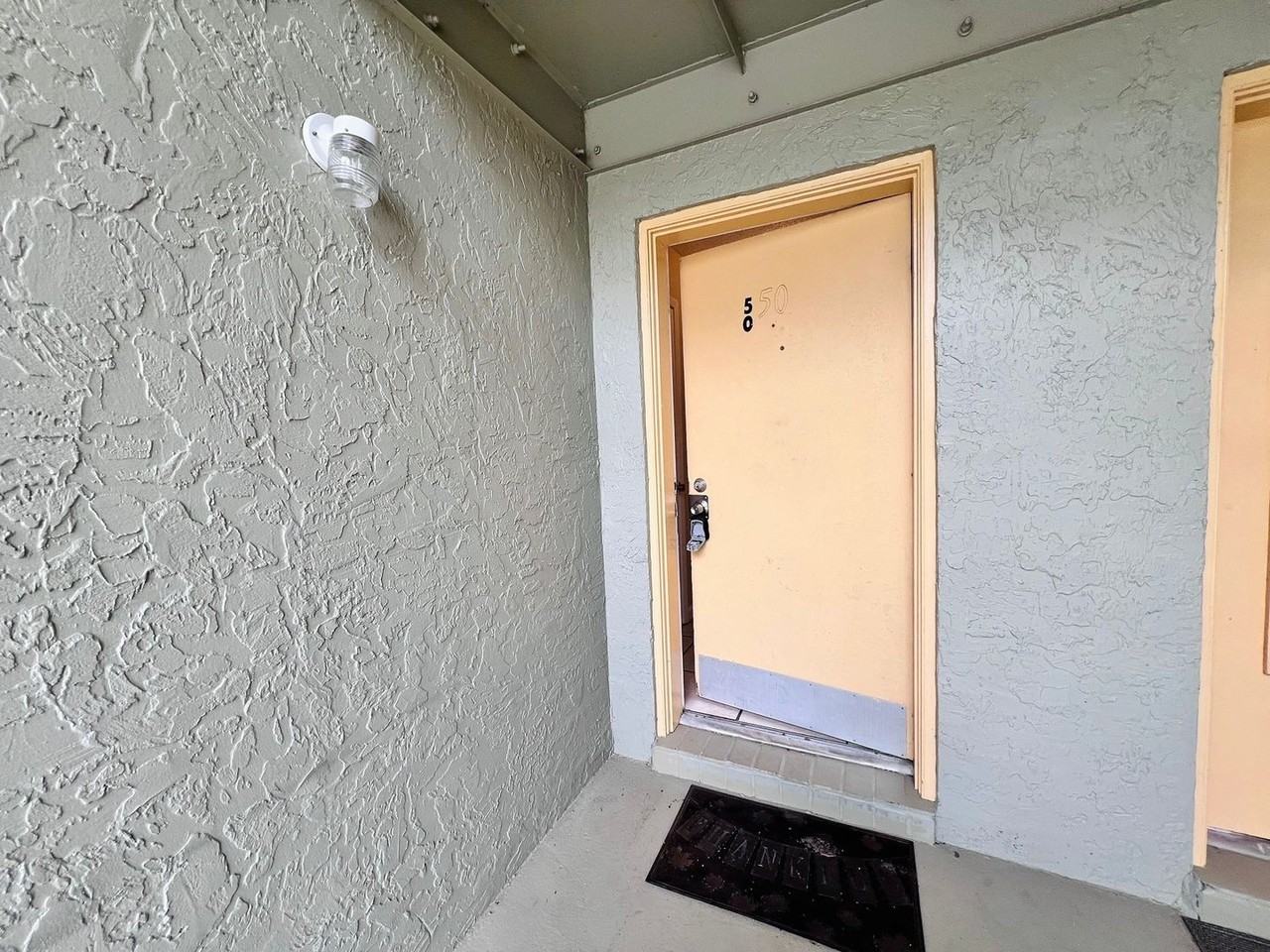 50 N Fairfax Ave - Photo 3 of 17