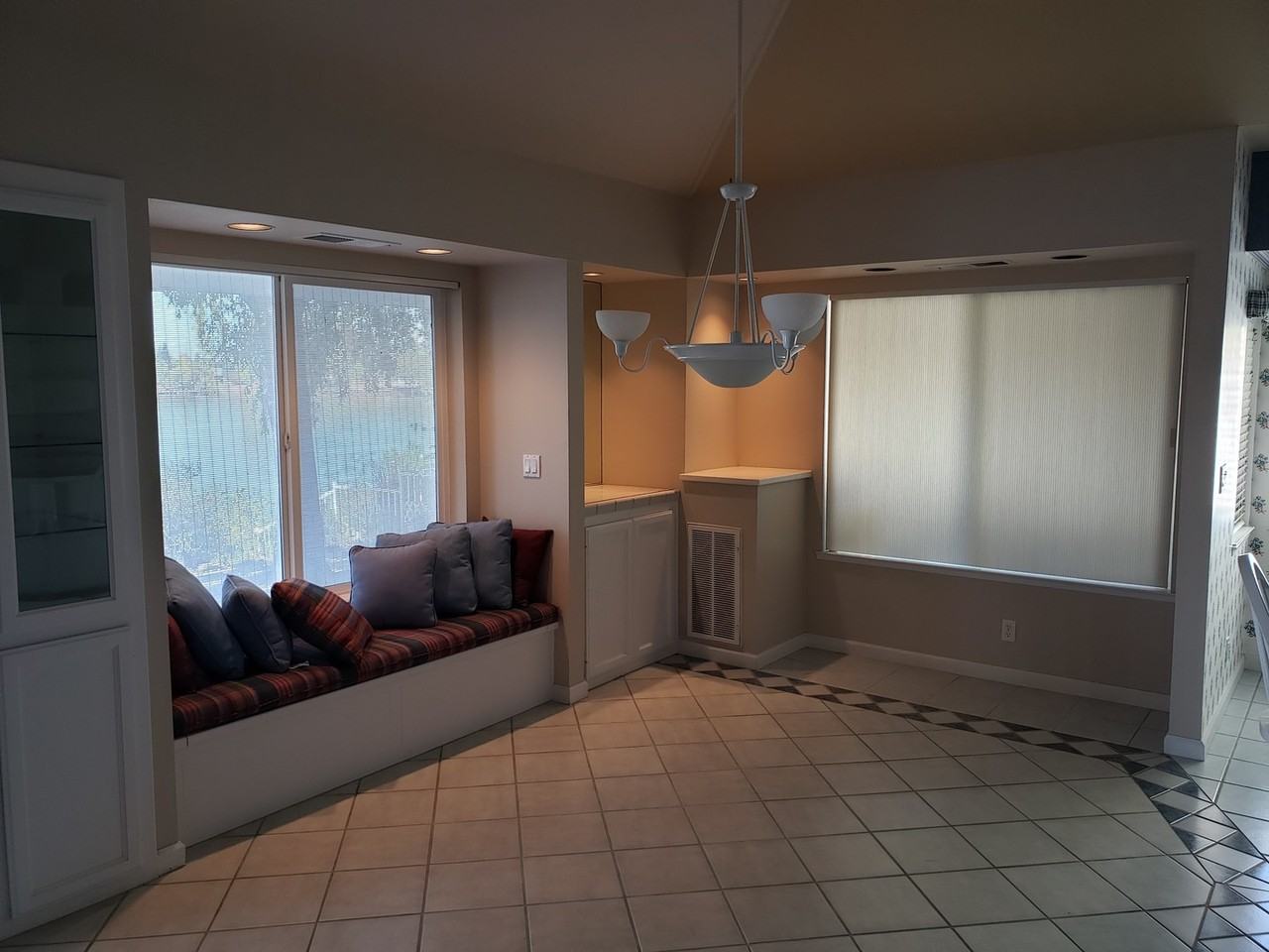 44 Edgewater Ct - Photo 5 of 22