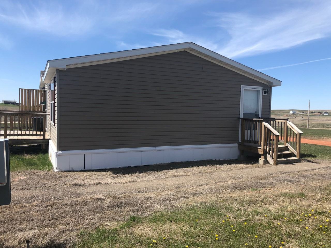 405 4th Ave Sw - Photo 2 of 18