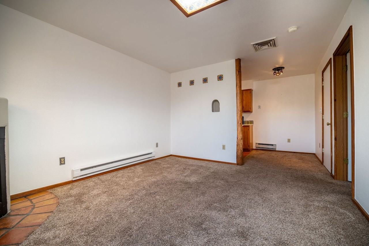 2600 W Zia Rd #L14 - Photo 3 of 14