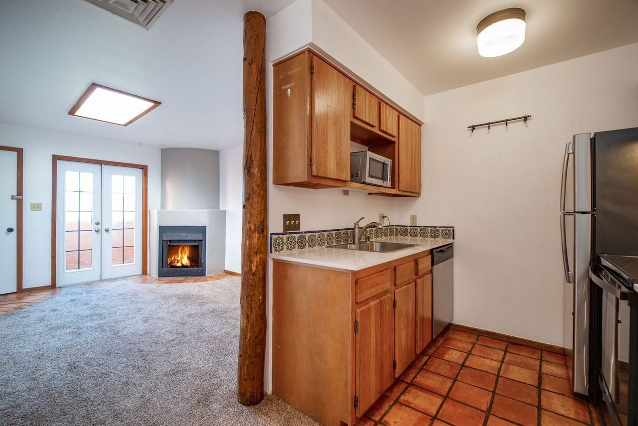 2600 W Zia Rd #L14 - Photo 5 of 14