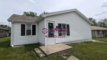 featured image of 446 N Claud Ave