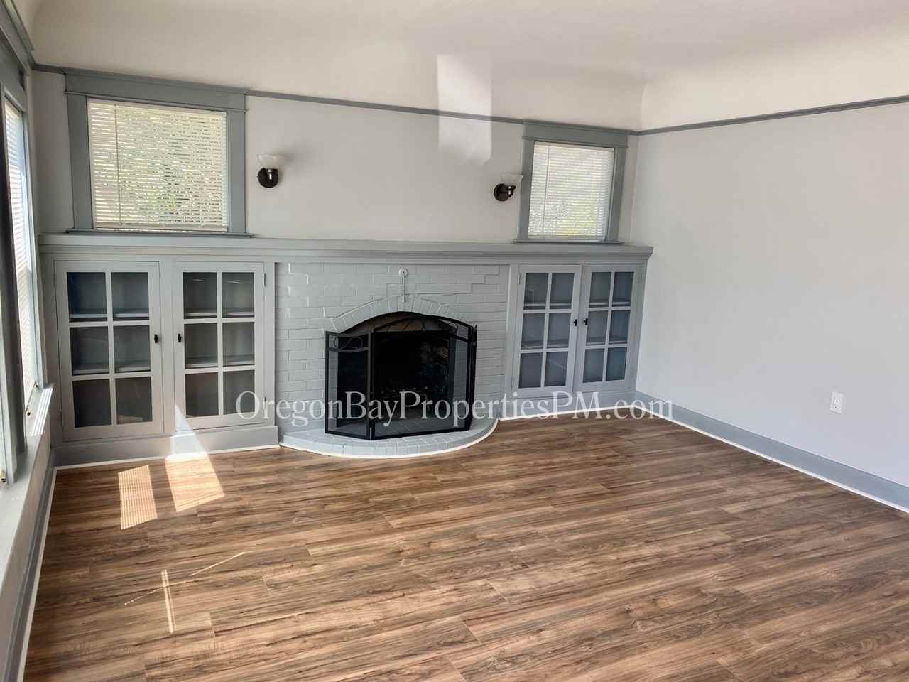 552 Johnson Ave - Photo 3 of 14