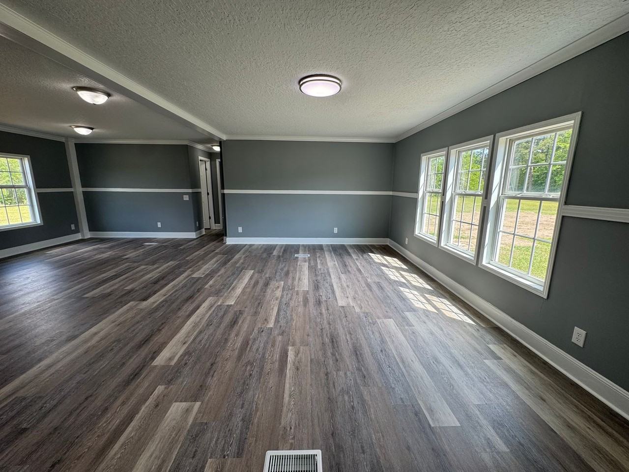 1100 Tram Rd - Photo 2 of 14