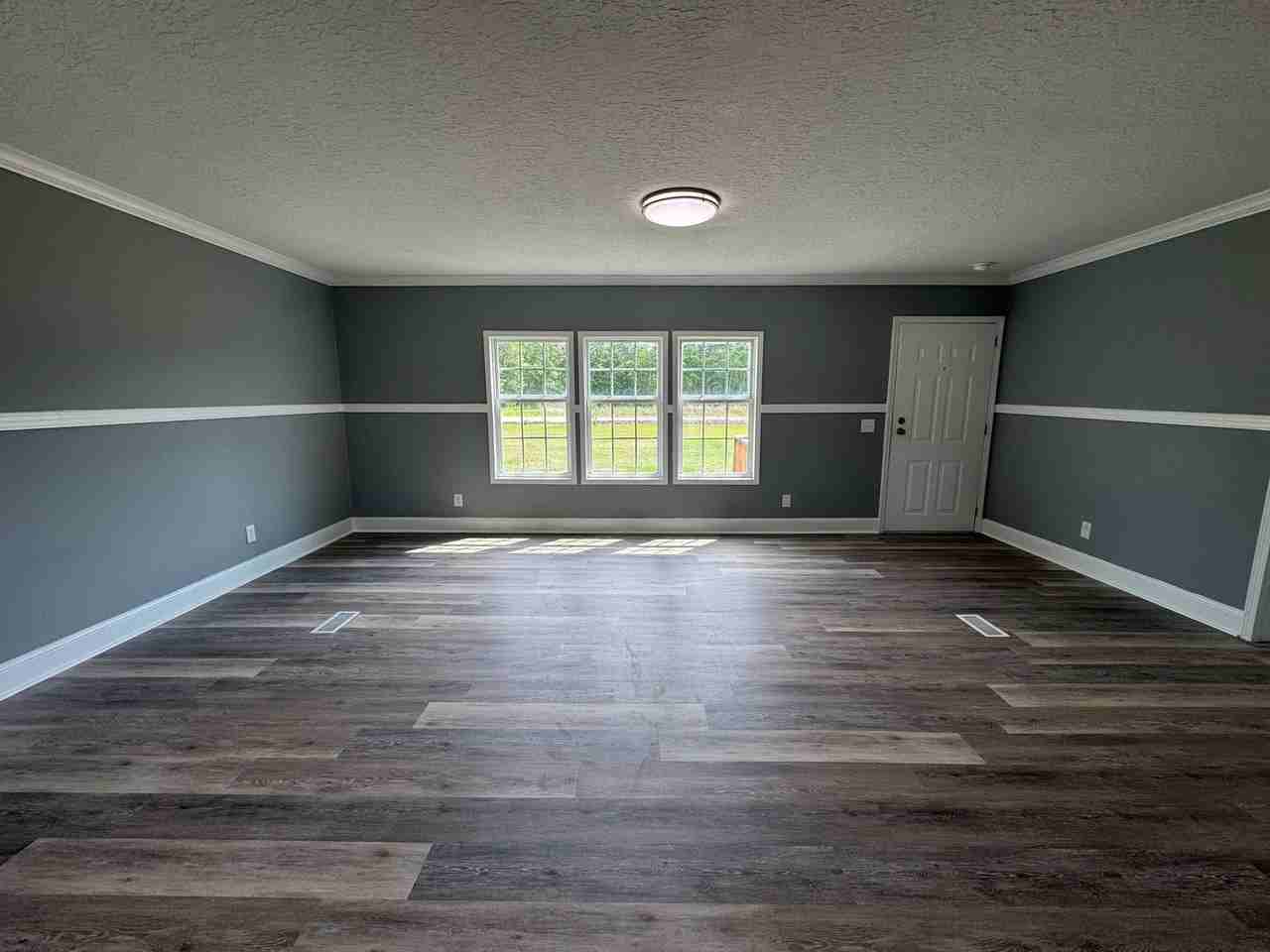 1100 Tram Rd - Photo 3 of 14