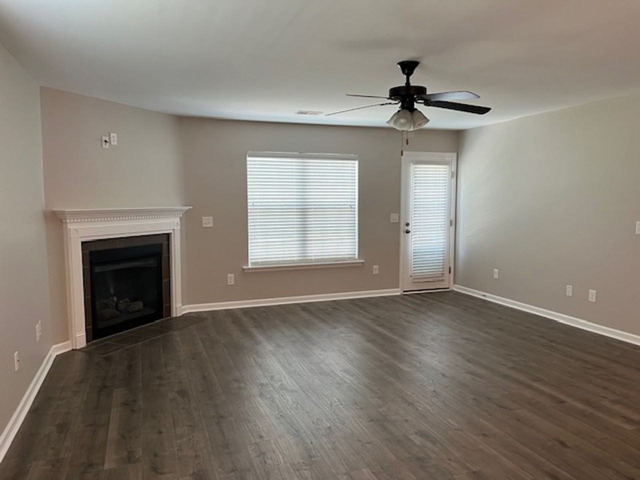 336 Slate Dr - Photo 2 of 10