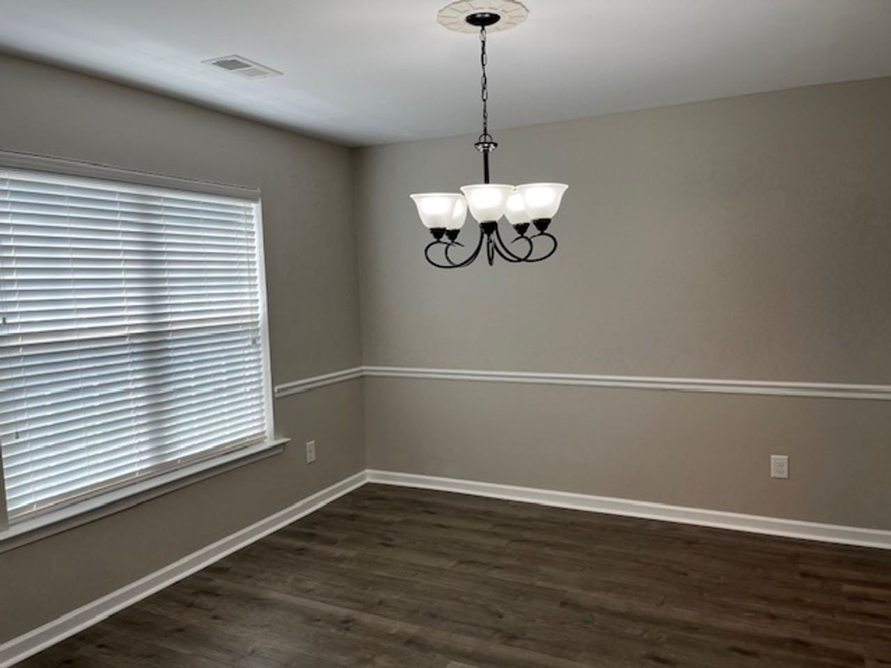 336 Slate Dr - Photo 3 of 10
