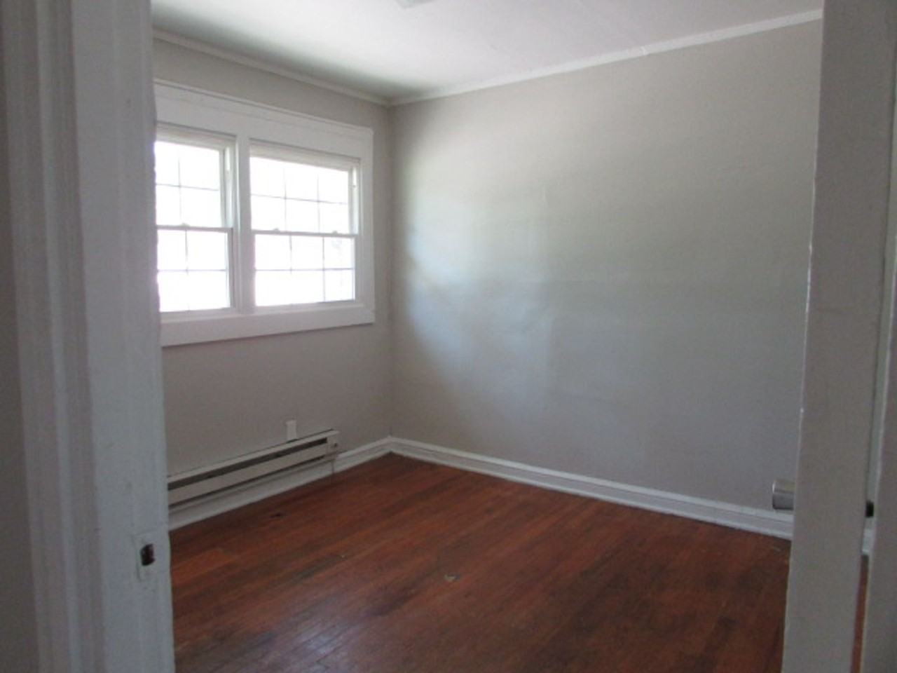 223 Highland Ave - Photo 5 of 12
