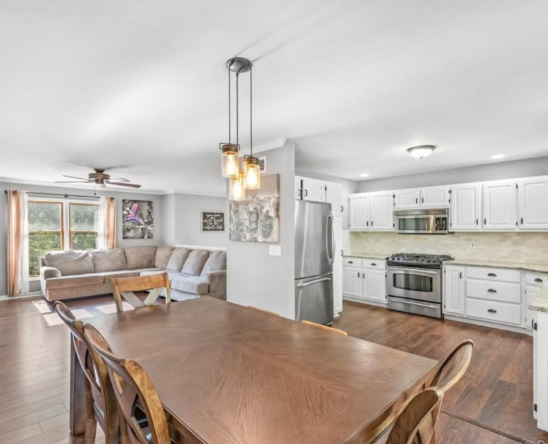 1312 Madison Ave - Photo 3 of 18