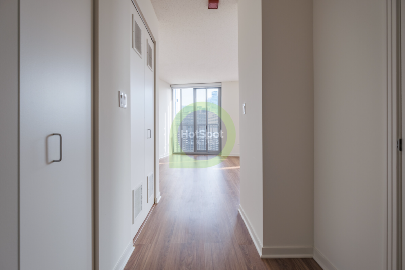 424 W Grand Ave - Photo 3 of 11