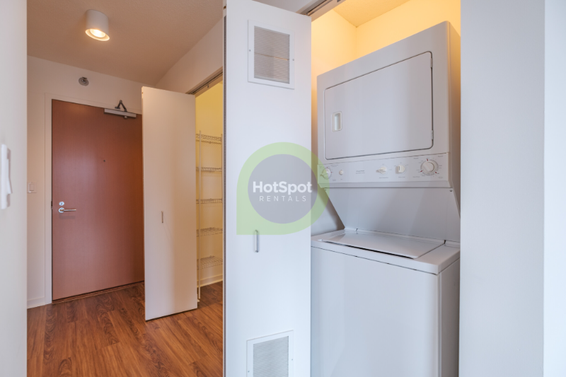 424 W Grand Ave - Photo 5 of 11