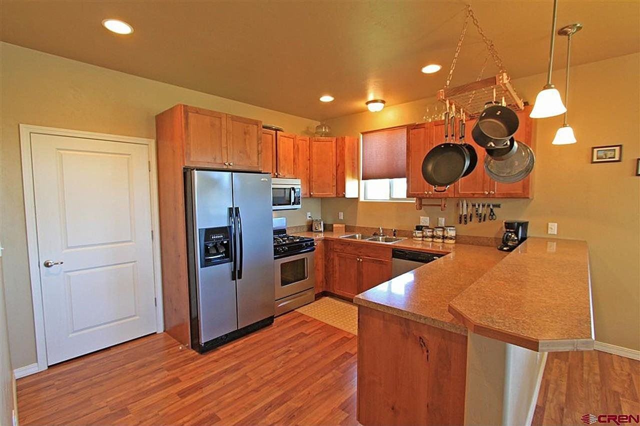 729 Mississippi Dr - Photo 2 of 5