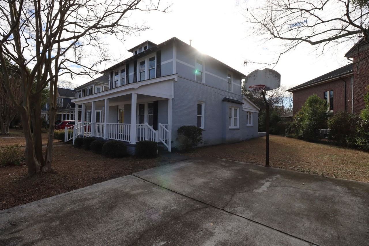 4910 Colonial Dr - Photo 2 of 23