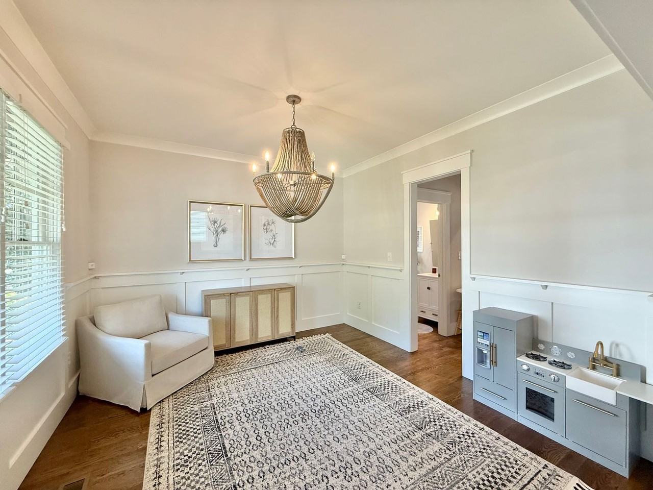 1020 Gregg St - Photo 4 of 30