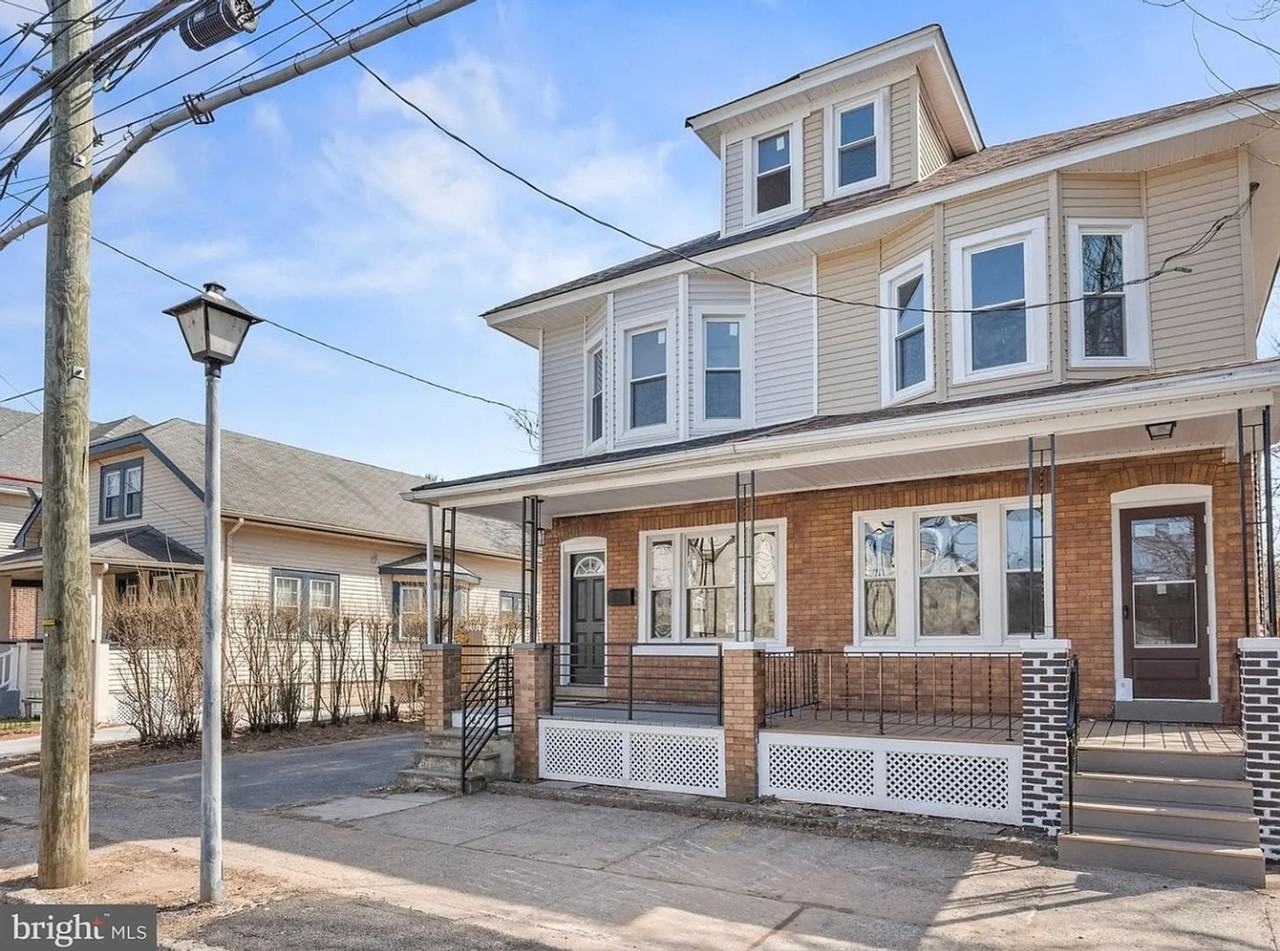 1277 Hamilton Ave - Photo 2 of 24