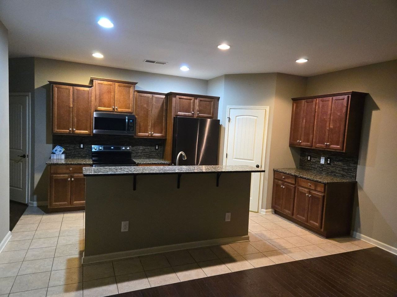 163 Sunset Ln - Photo 2 of 18