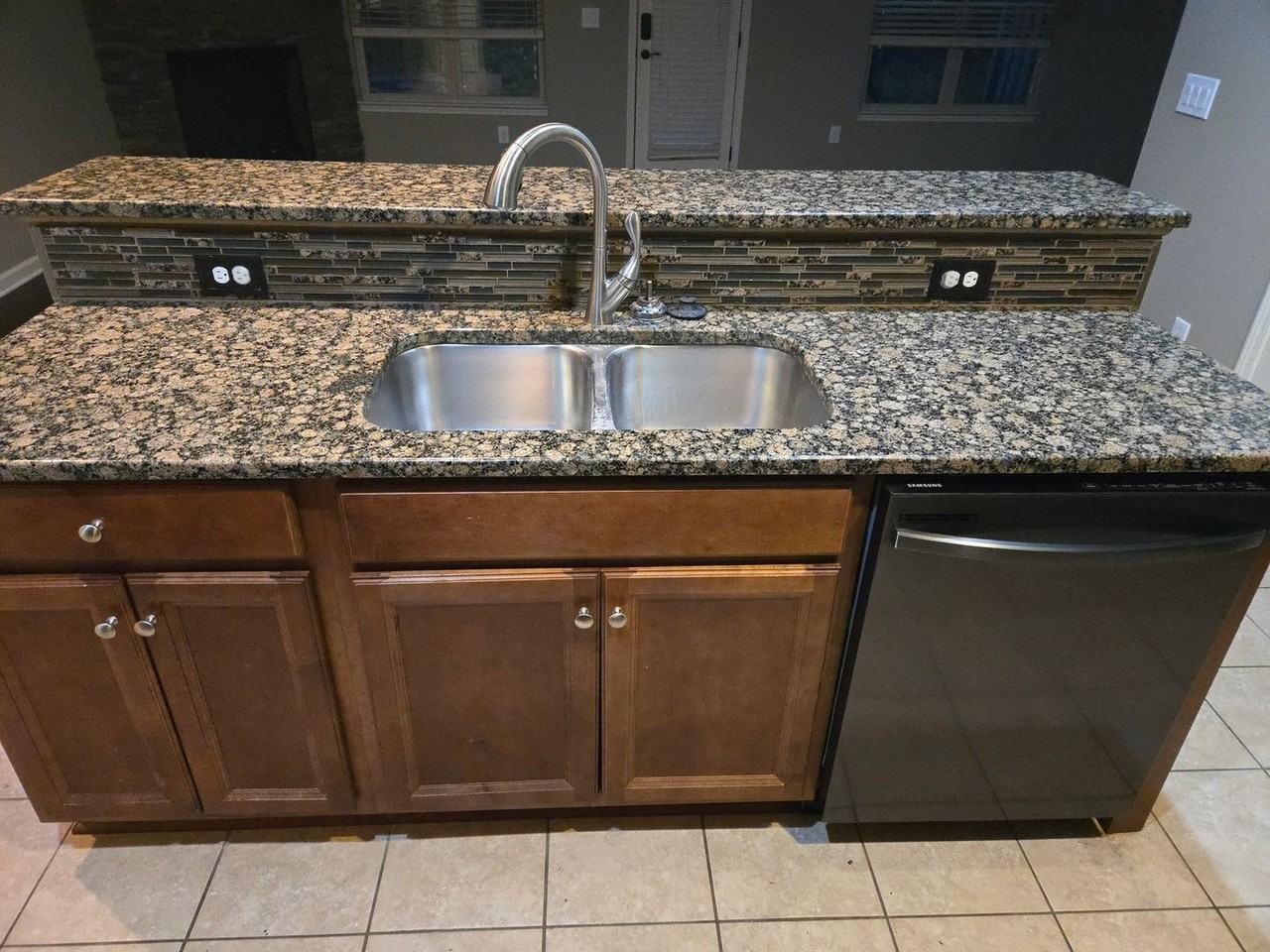 163 Sunset Ln - Photo 4 of 18