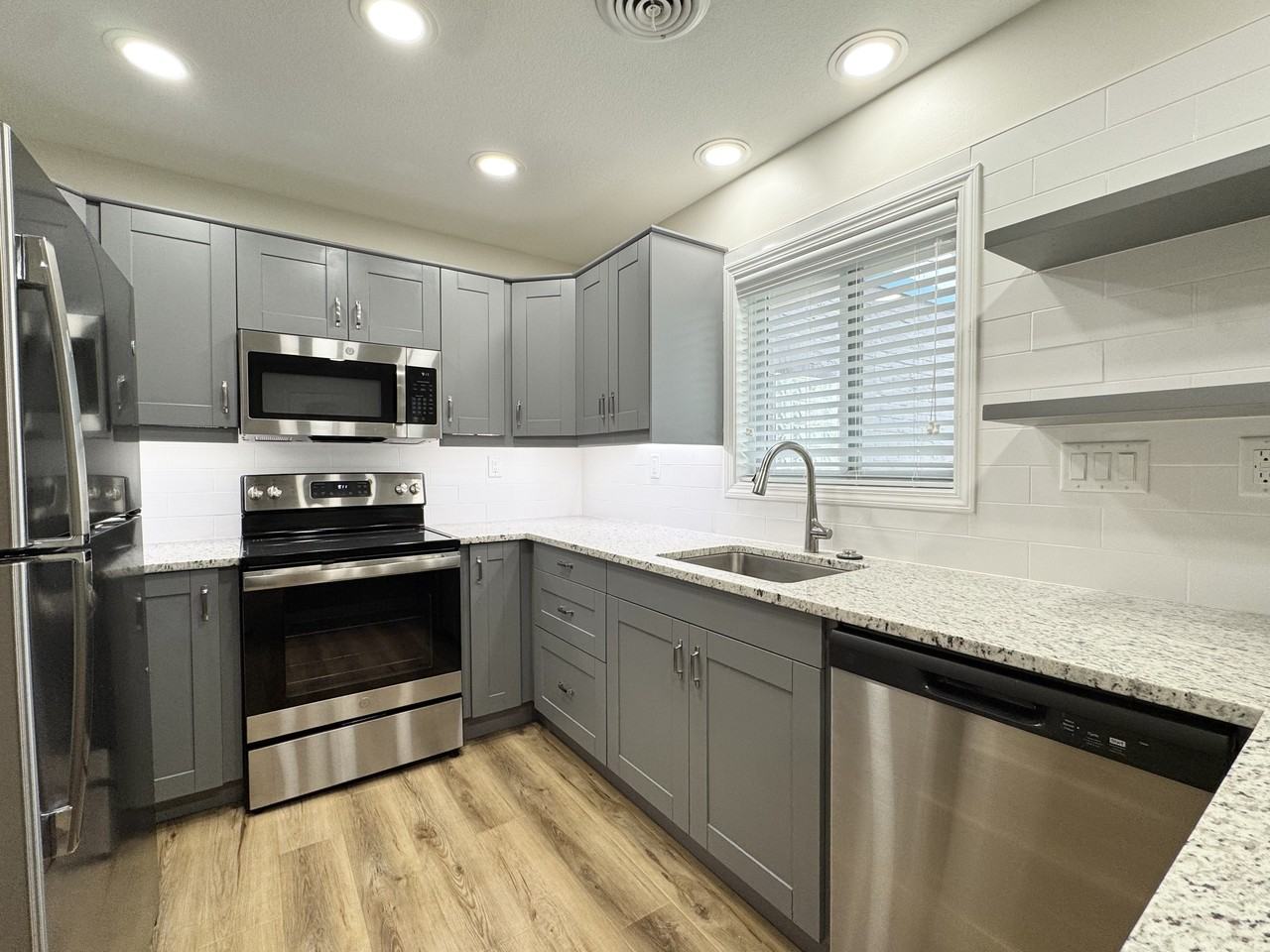 517 Gillis Street #204 - Photo 6 of 12