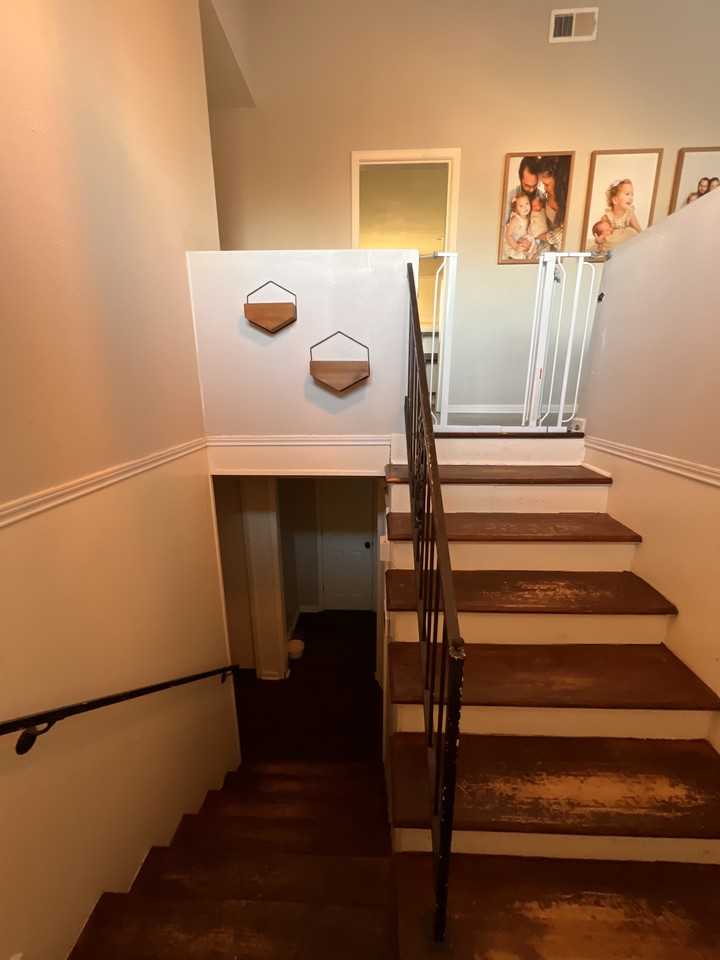 12101 Pleasant Forest Dr #NA - Photo 6 of 17