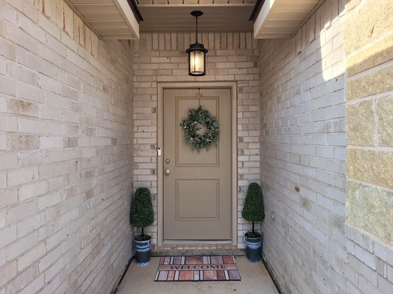 1335 1335 Masquerade Boulevard One Bedroom #3 - Photo 2 of 7
