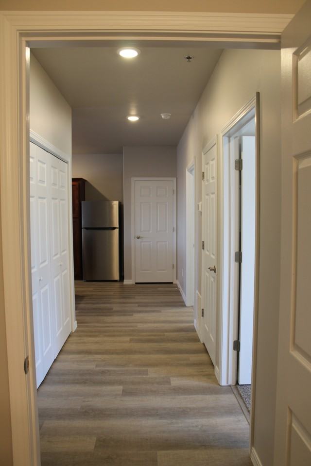 665 Heyburn Ave W - Photo 6 of 13