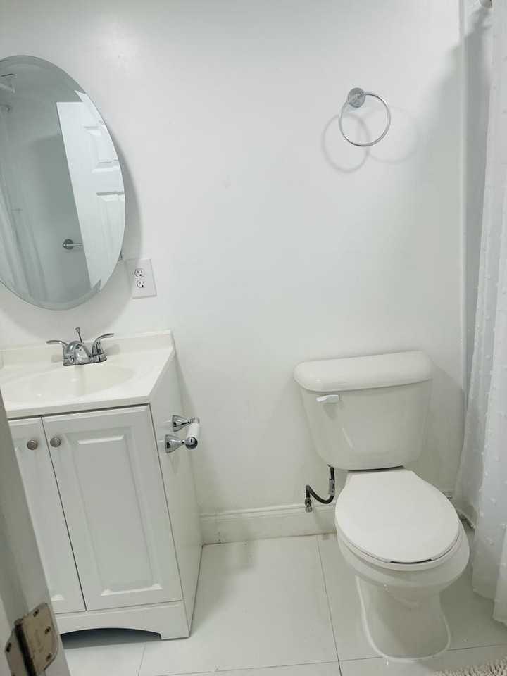 3050 Southwest 51st Avenue #1 - Photo 4 of 12