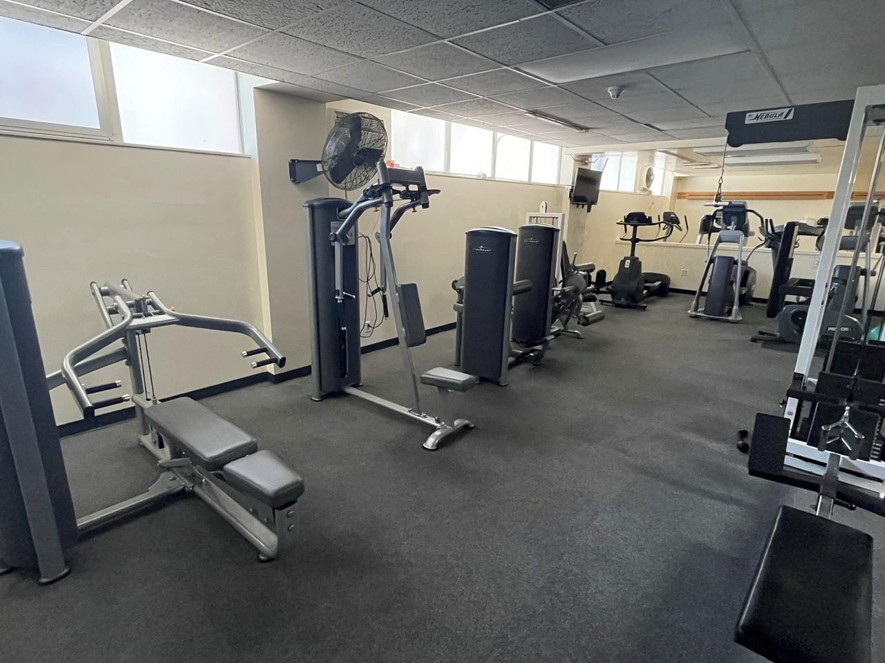 NorthPoint Apartments - Photo 7 of 8