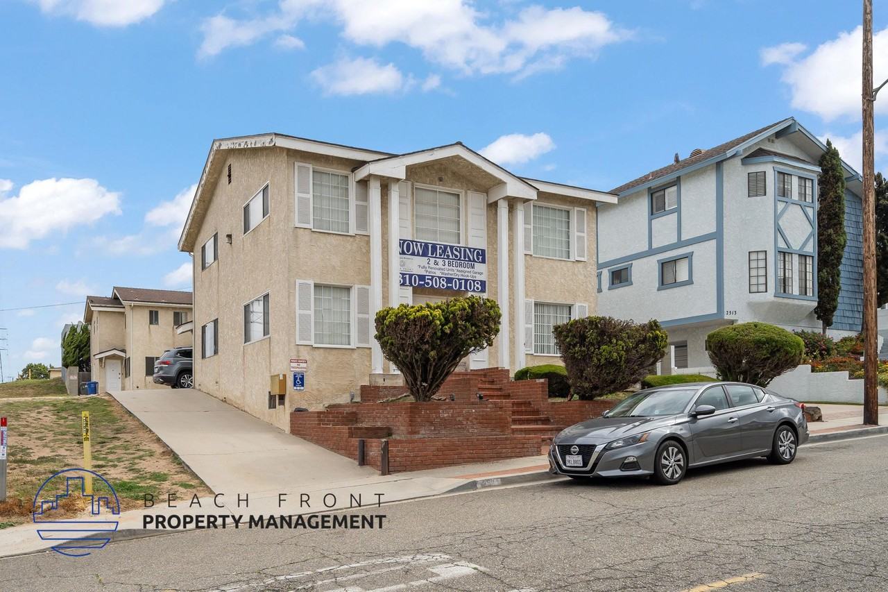 2511 Voorhees Ave. - Photo 2 of 26