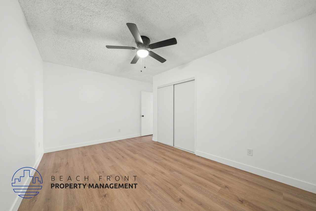 2511 Voorhees Ave. - Photo 6 of 26