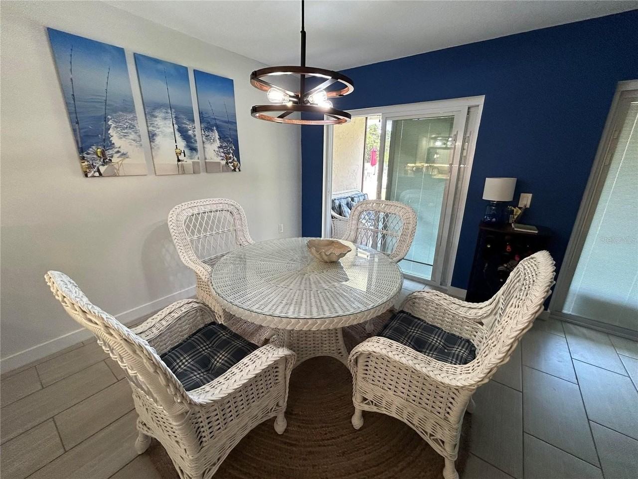 6301 Manatee Ave W - Photo 5 of 27