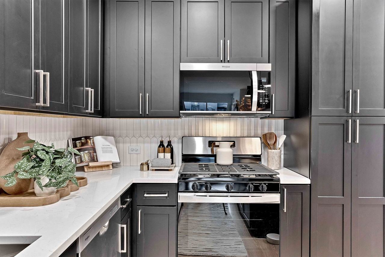 Metro 19 Apartments - Photo 4 of 47