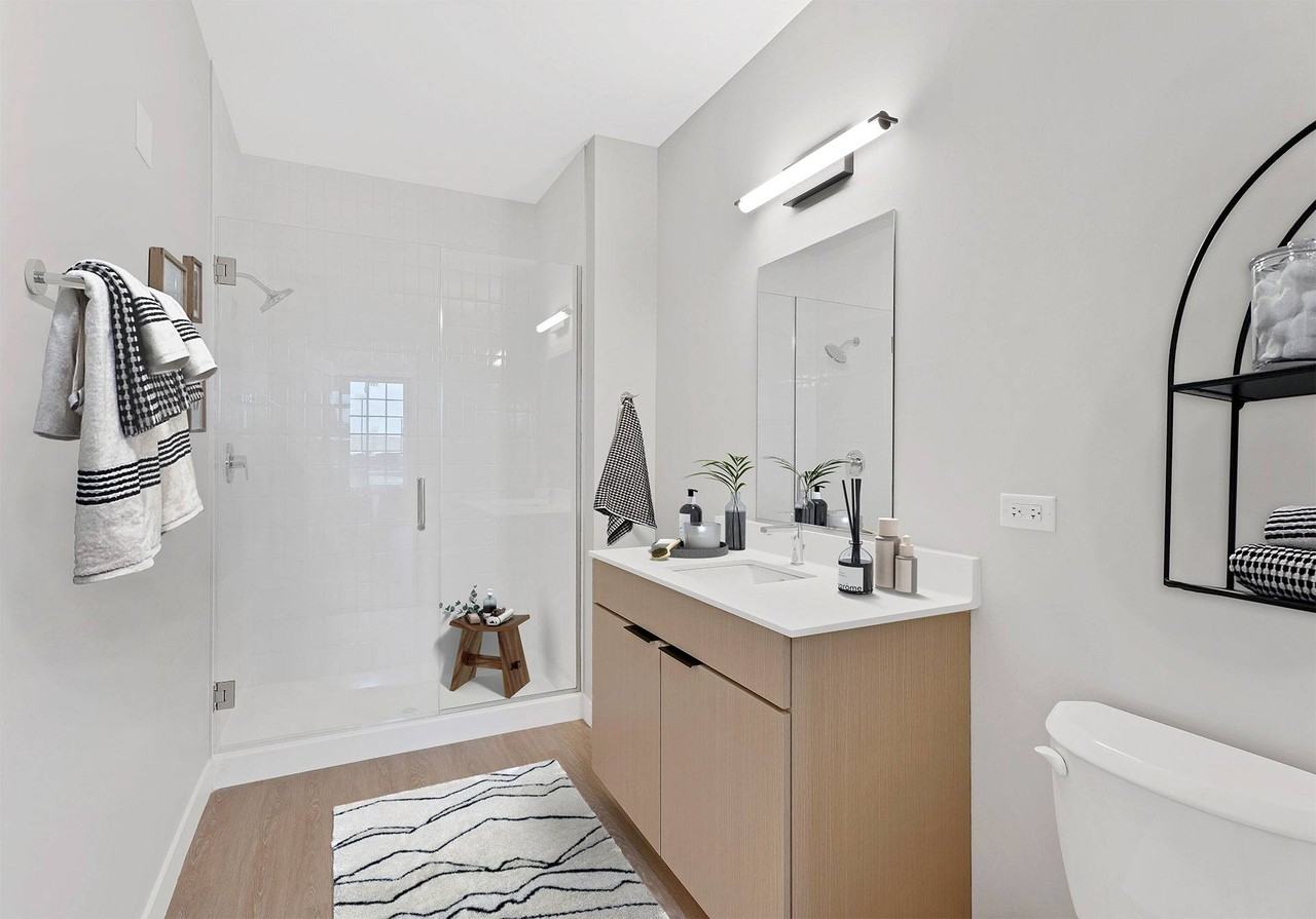 Metro 19 Apartments - Photo 7 of 47