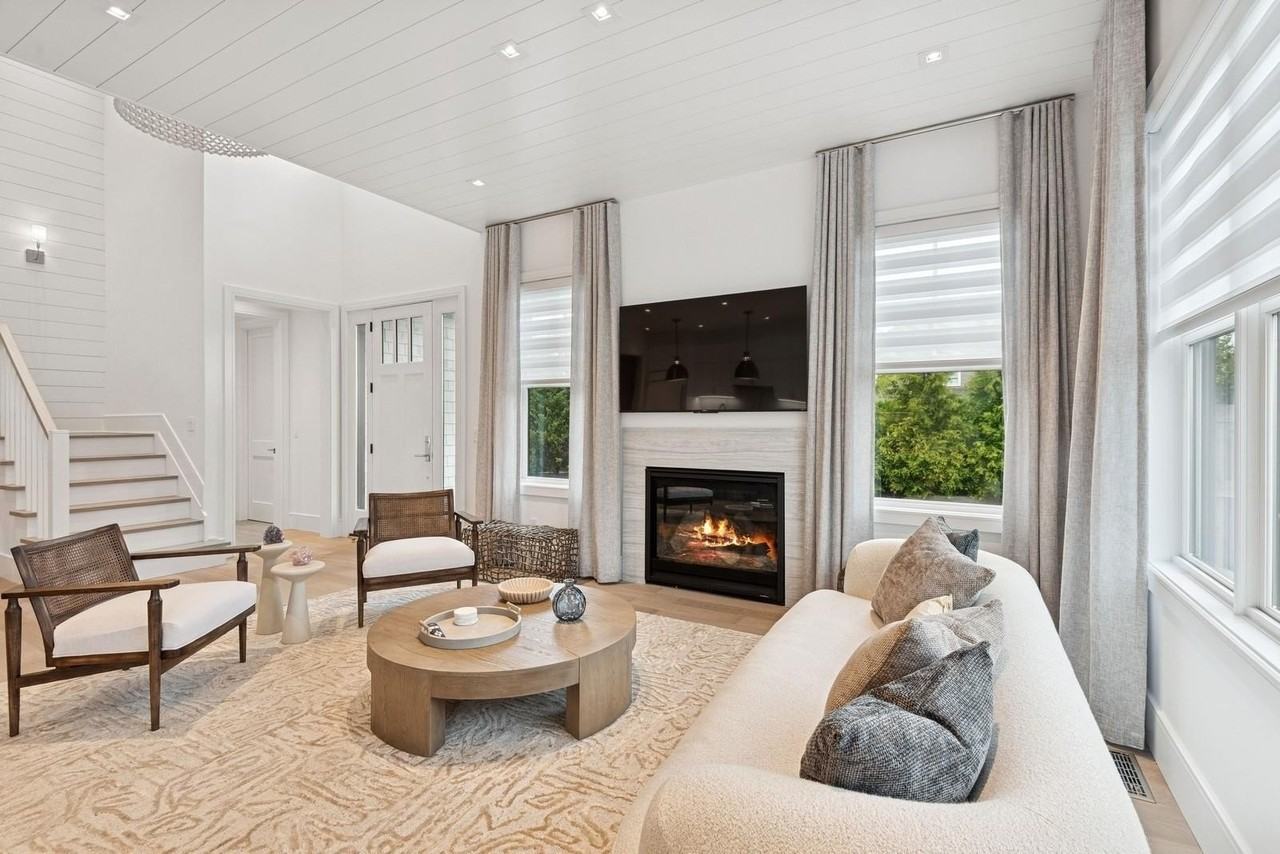 8 Magnolia Dr #2A - Photo 2 of 37