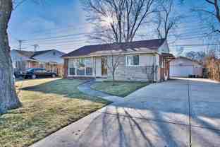 7014 N Kilbourn Ave - Photo 1 of 1