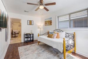 featured image of Saint Charles St