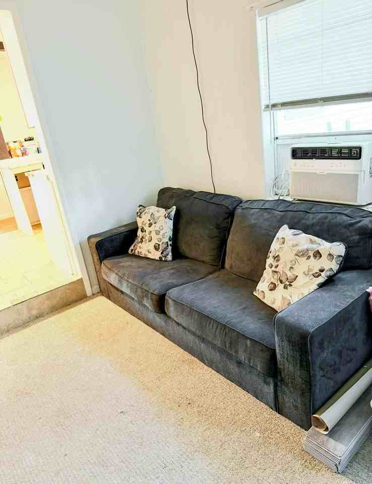 N Ash St - Photo 6 of 11